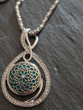 Fashion Crystal Teardrop Swirl Snap Necklace