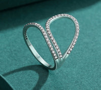 925 Sterling Silver Sparkling Curved Line CZ Ring